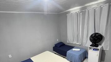 5 Schlafzimmer, Bügeleisen/Bügelbrett, WLAN, Bettwäsche