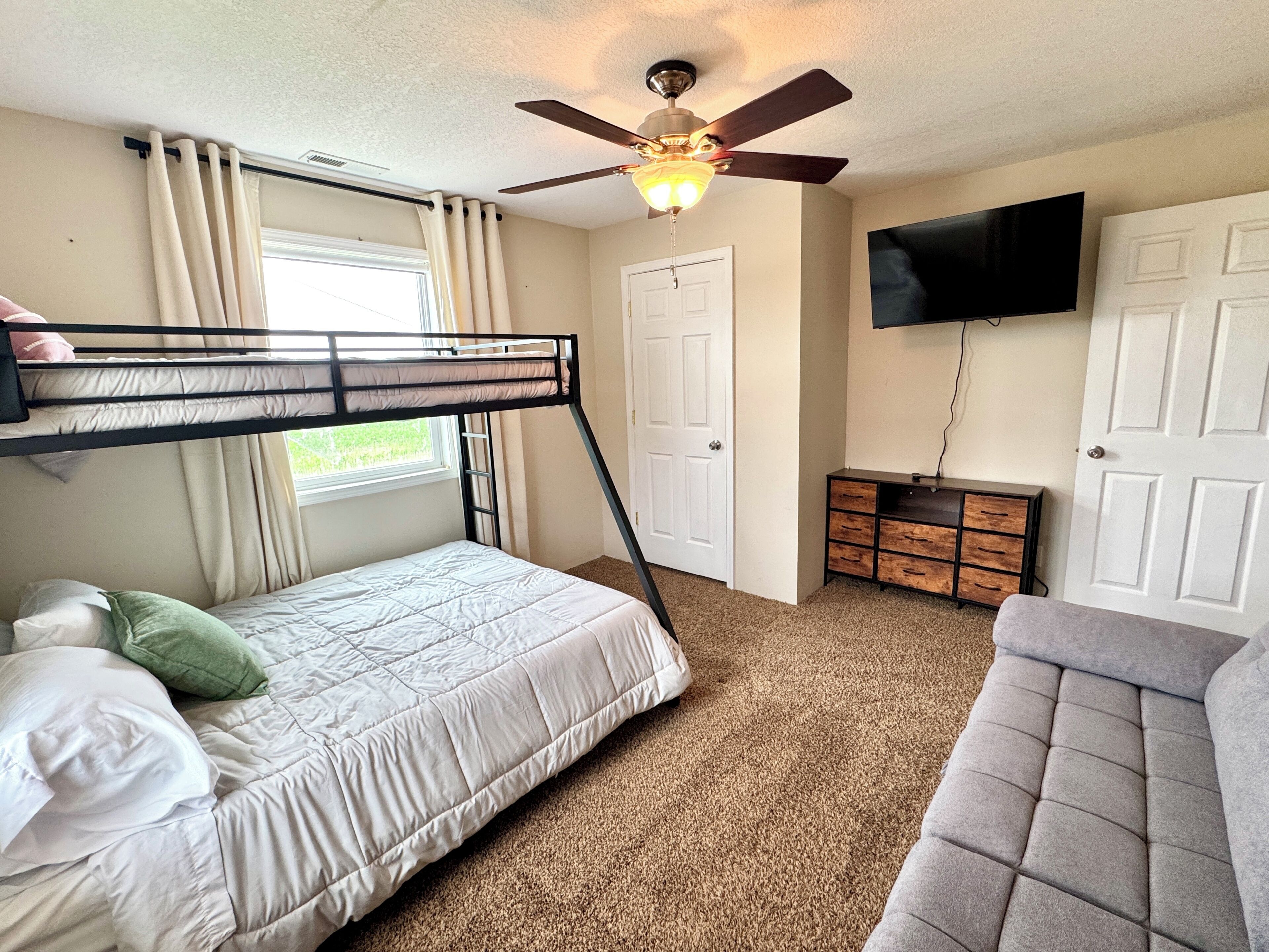 3 bedrooms, Internet, bed sheets