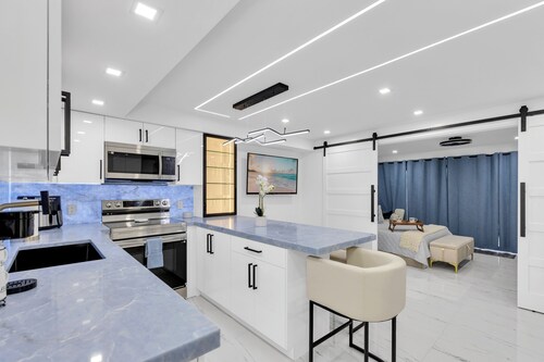 Stunning Designer Studio with Luxury Finishes