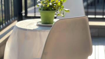 Apartment, 1 Bedroom, Smoking, Patio | Balkoni