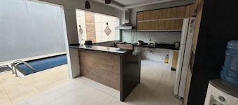 Cozy house in Belém, close to everything, pets allowed.