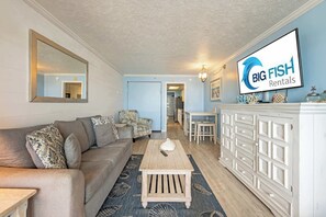 TV, offices - Oceanview Grand Cayman Amazing Decor & Pool Access (Myrtle Beach)