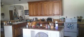 3-bedroom house in soothing Oceanside with fitness room, pool access.