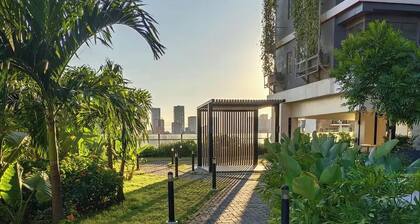 Chino Roces Makati - PAID Parking - Red Residences