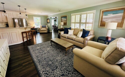 Downtown Conway 3 bedroom home in picturesque neighborhood