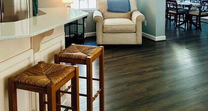 Downtown Conway 3 bedroom home in picturesque neighborhood