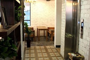 Unclassified image, 3 of 26, button - Jinfeng Hotel (Guilin)