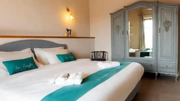 Superior Double Room, Balcony, Courtyard View