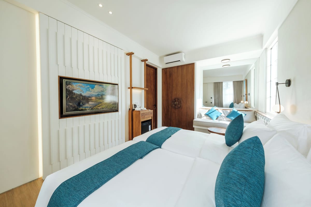 Quarto duplo, vista para a piscina | Wi-Fi de cortesia