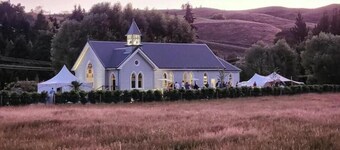 Peaceful Rural Retreat at the Base of Coronet Peak and linking to QT trails!