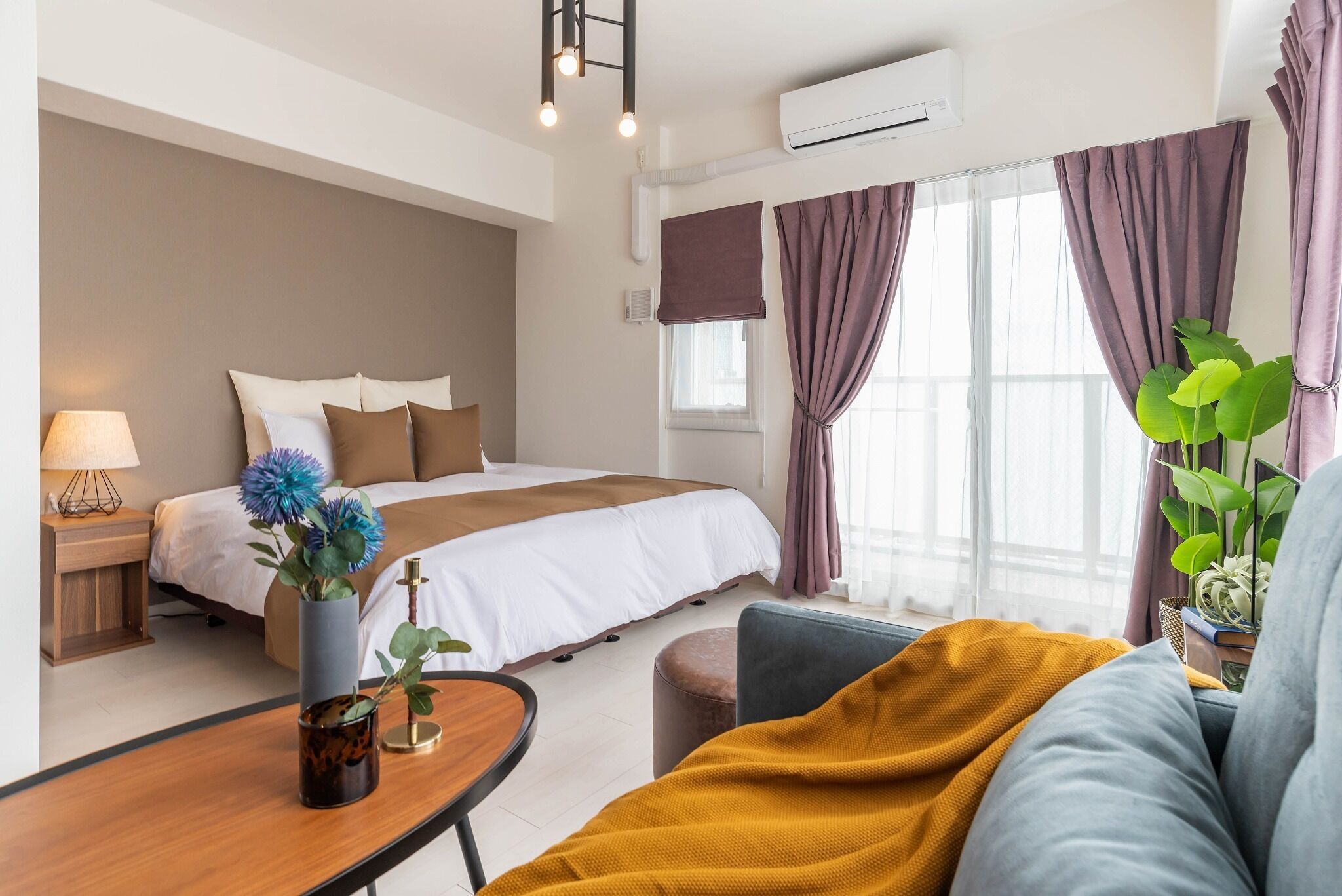 Căn hộ tiện nghi đơn giản, lanai | Bàn, màn/rèm cản sáng, bàn ủi/dụng cụ ủi quần áo 