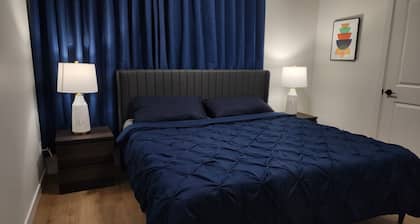 Modern Suite in Seton - King Bed, 85" TV, Near South Health Campus & YMCA