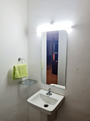 Shower, towels, soap, shampoo
