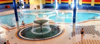 Hotel 99