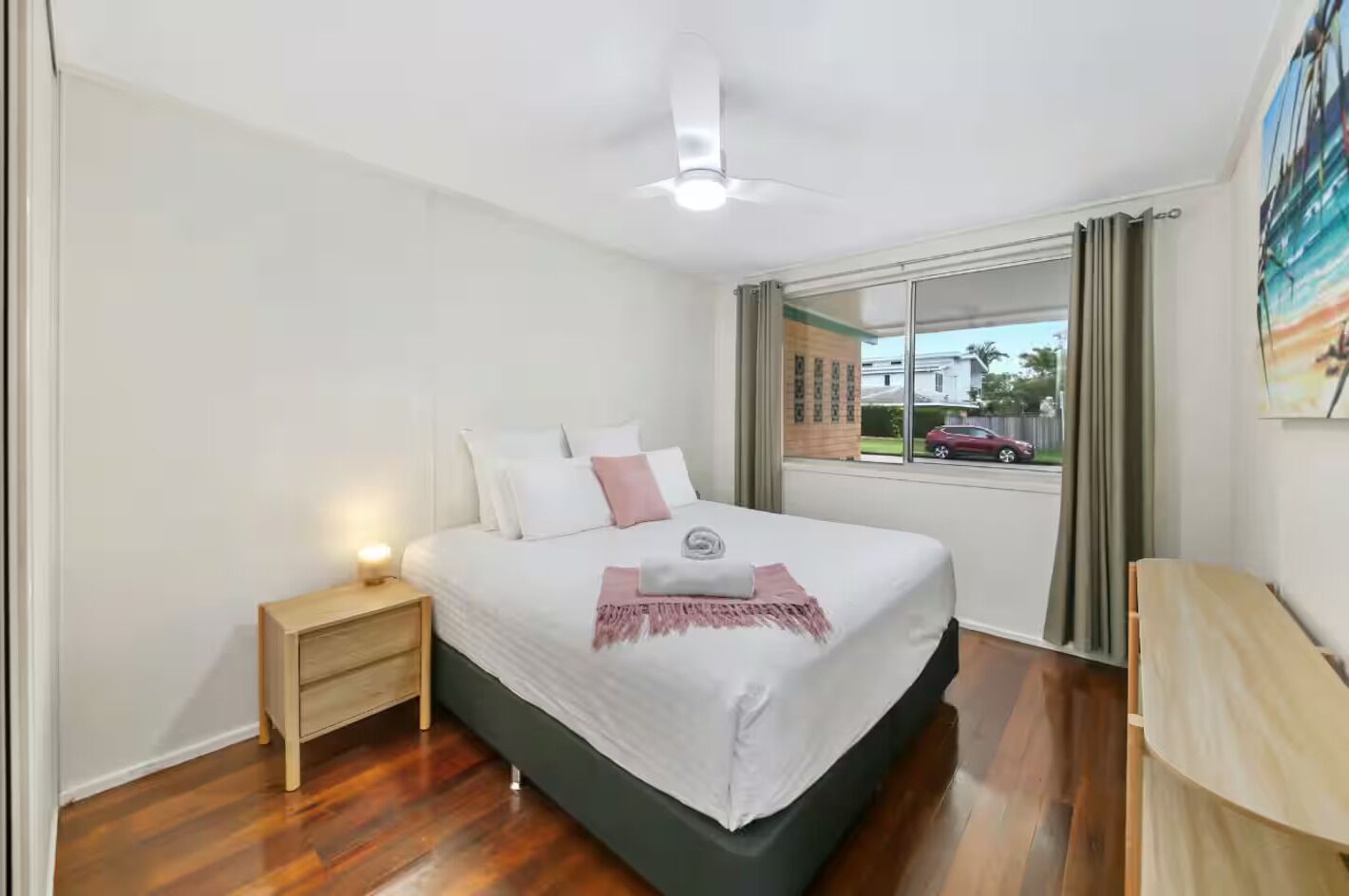 Beach Side On Burke - 3br Pet Friendly - Golden Beach