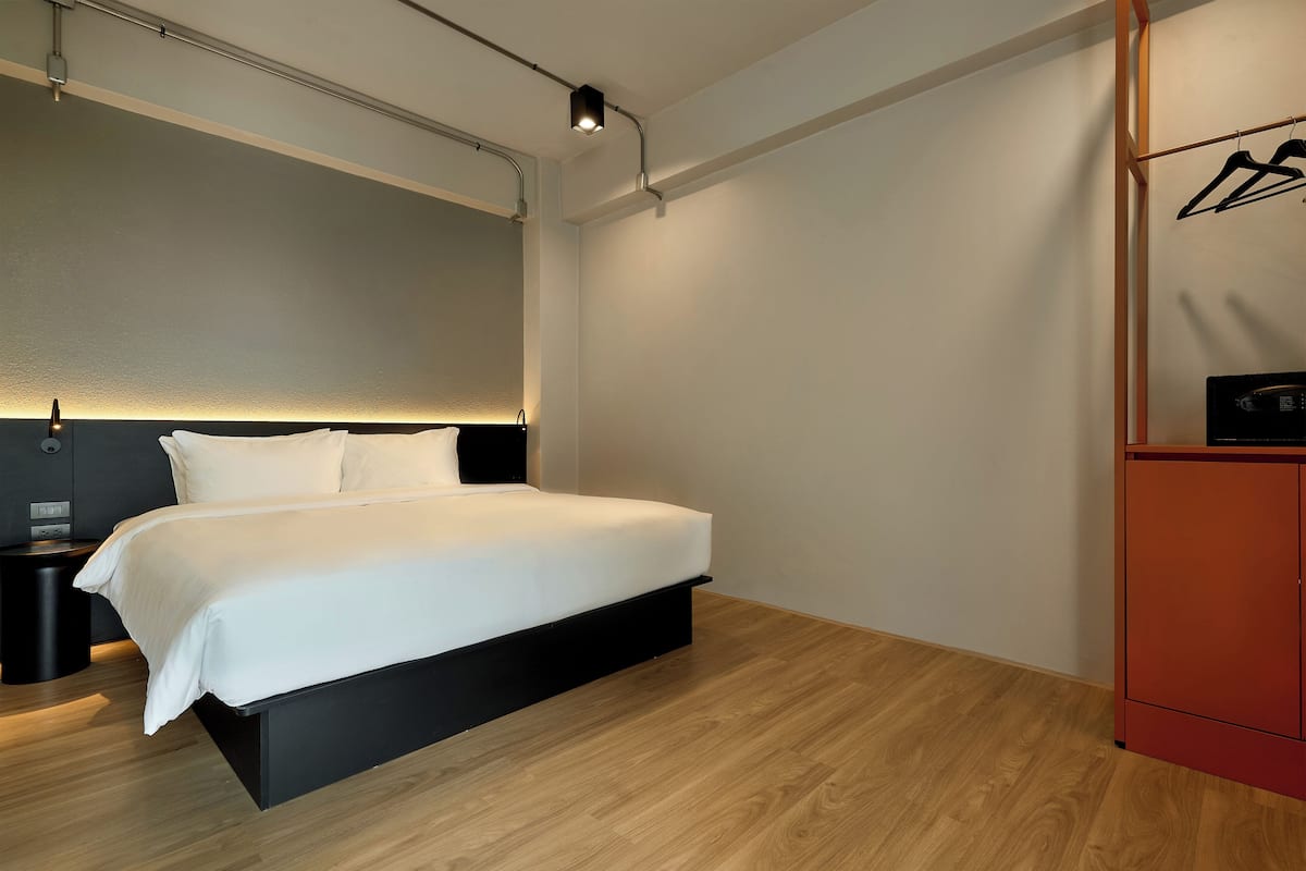 Superior-Doppelzimmer | Zimmersafe, Schreibtisch, laptopgeeigneter Arbeitsplatz, Reisekinderbett