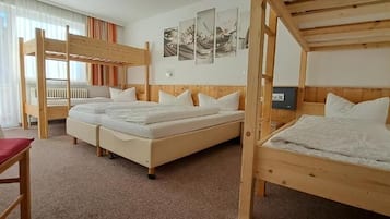 In-room safe, free WiFi