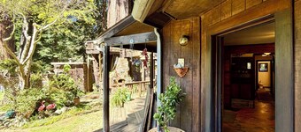 🌲Redwood Garden Sanctuary- Nestled in Gardens, Forest and Minutes from the Sea.