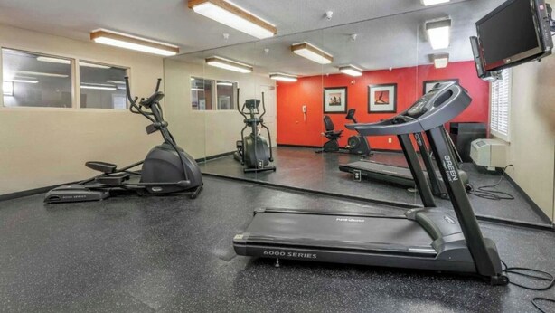 Fitness facility - Stevenson Motel Federal Way Near I 5 (Federal Way)