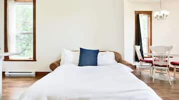 Bügeleisen/Bügelbrett, Reisekinderbett, WLAN, Bettwäsche