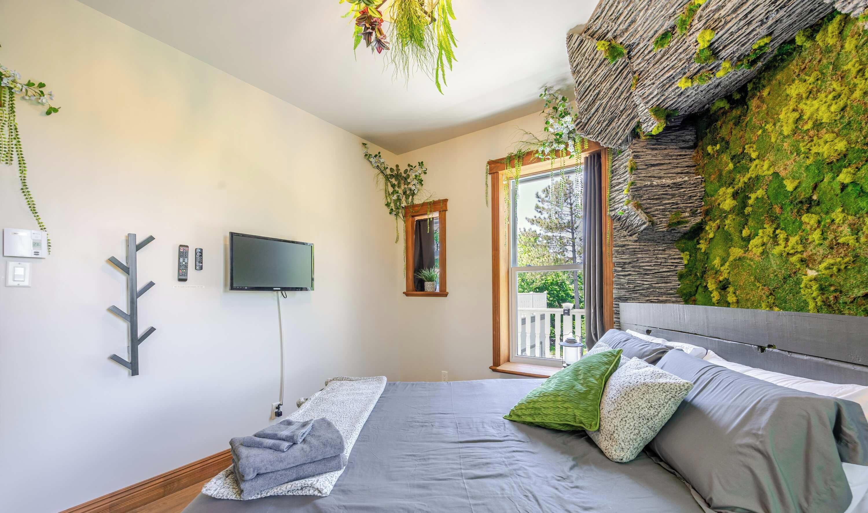 4 bedrooms, iron/ironing board, travel crib, WiFi
