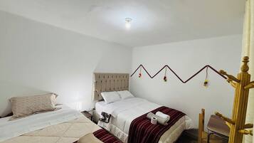 Chambre Classique, vue cour intérieure | Wi-Fi gratuit