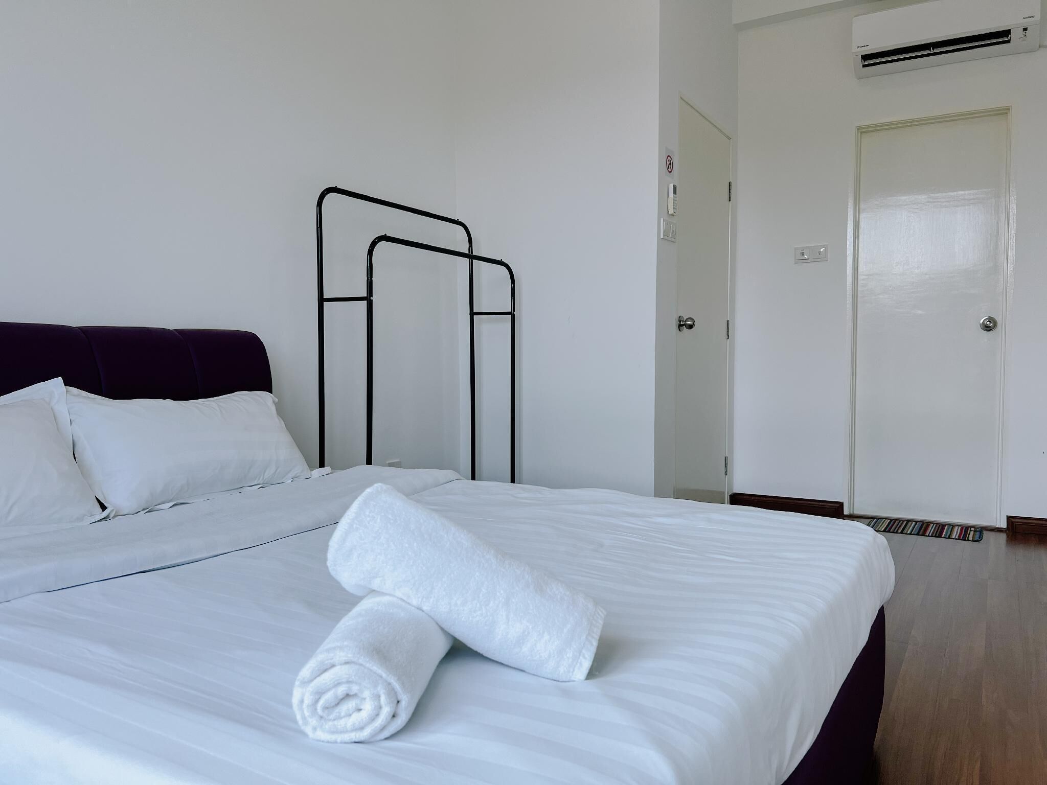 3 bedrooms, WiFi, bed sheets