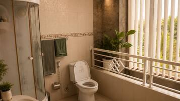Double Room, Garden View | Bathroom