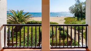 Property grounds - 2-room apartment with sea view - A/C, Loggia (PORT GRIMAUD)