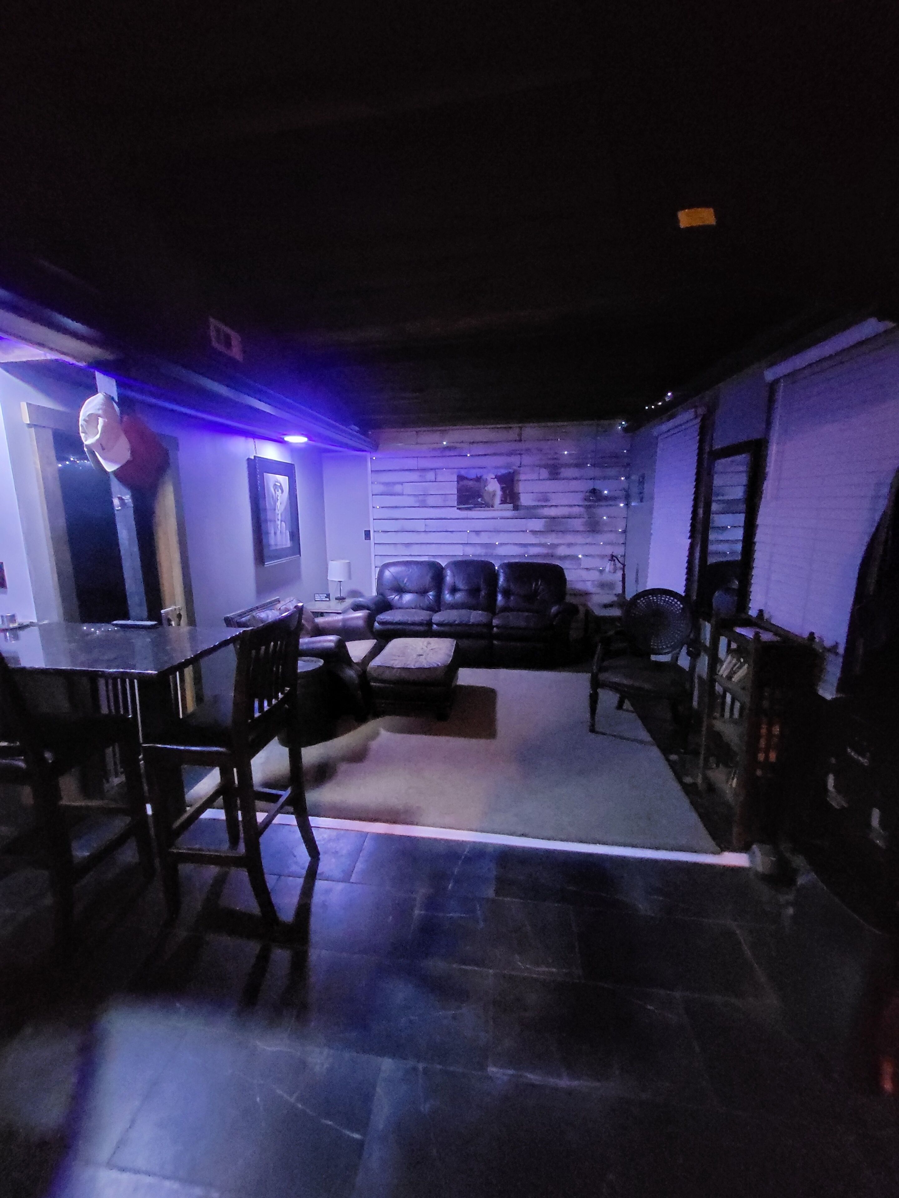 Carefully Crafted 2 Bedroom With 2 Hot Tubs In Backyard - East Aurora, NY