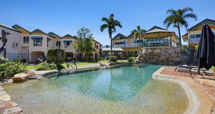 Lakeview Escape with Pool Access | Tinaroo Lodge