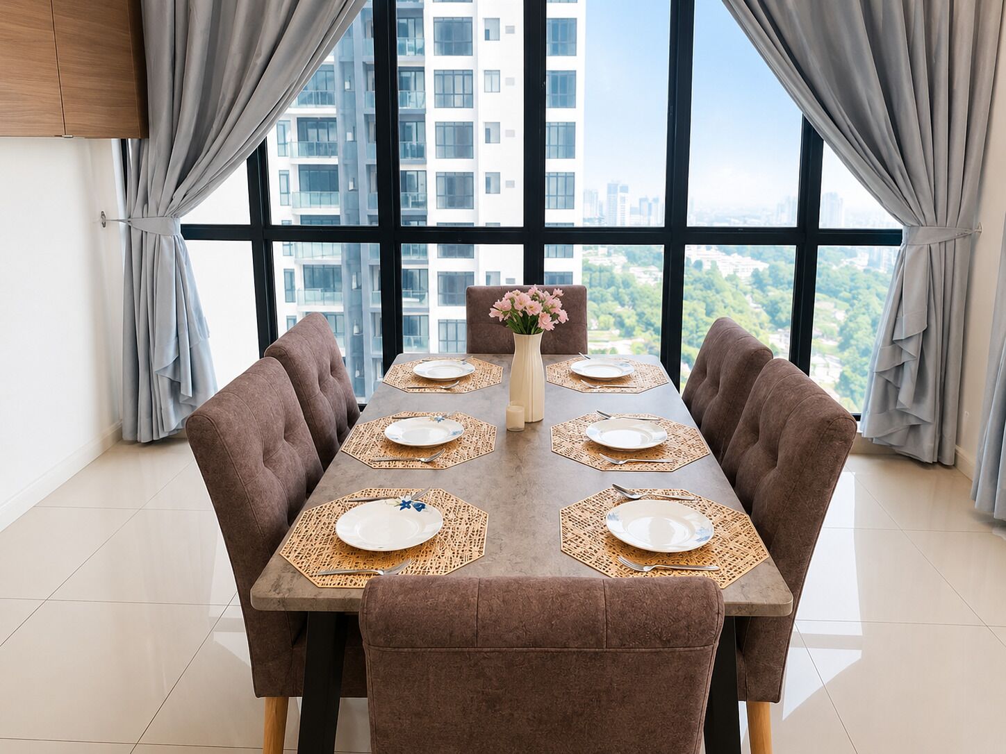 Apartment, 3 Bedrooms | In-room dining