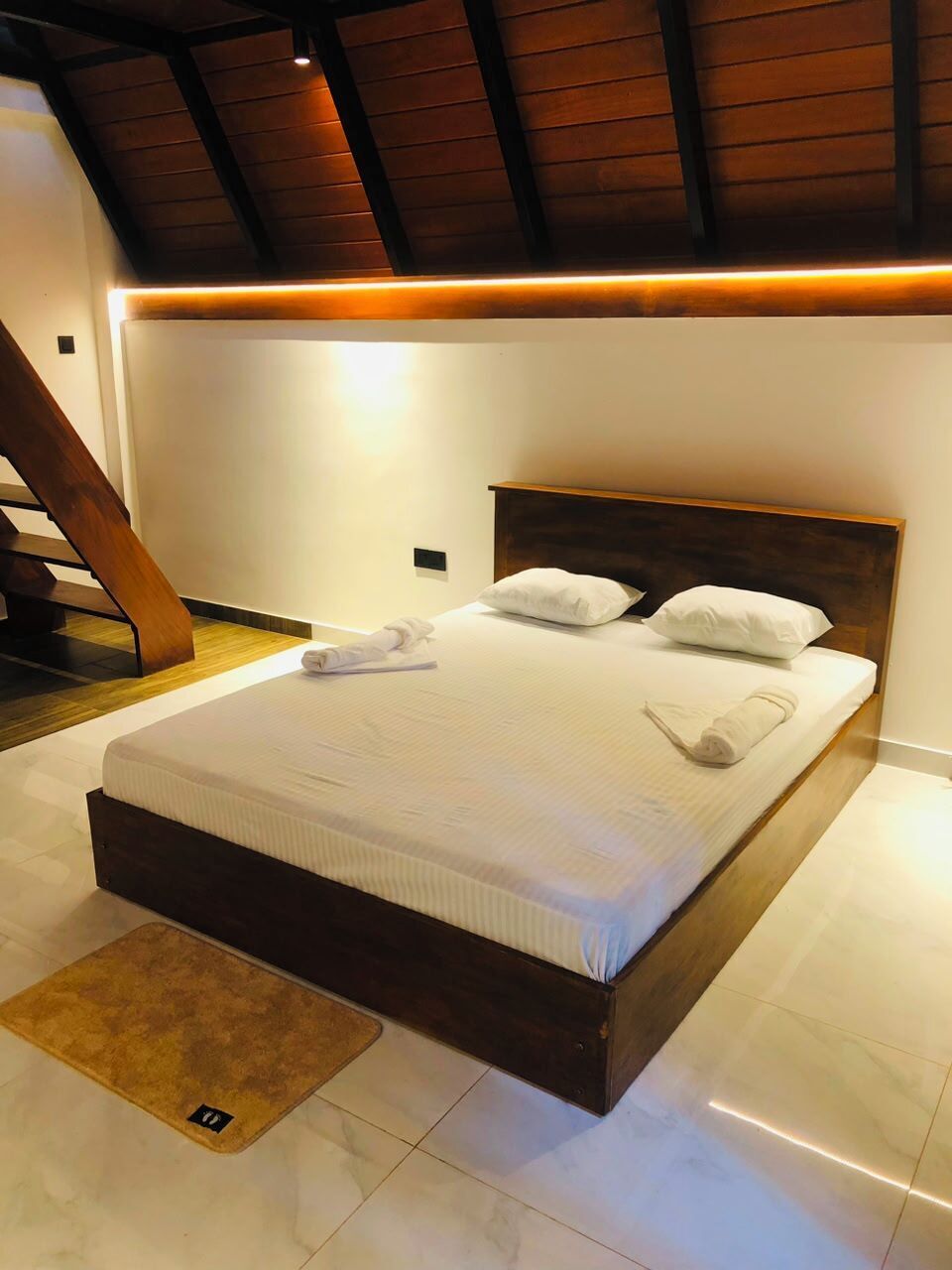 Comfort Quadruple Room, Balcony, River View | Desk, free WiFi