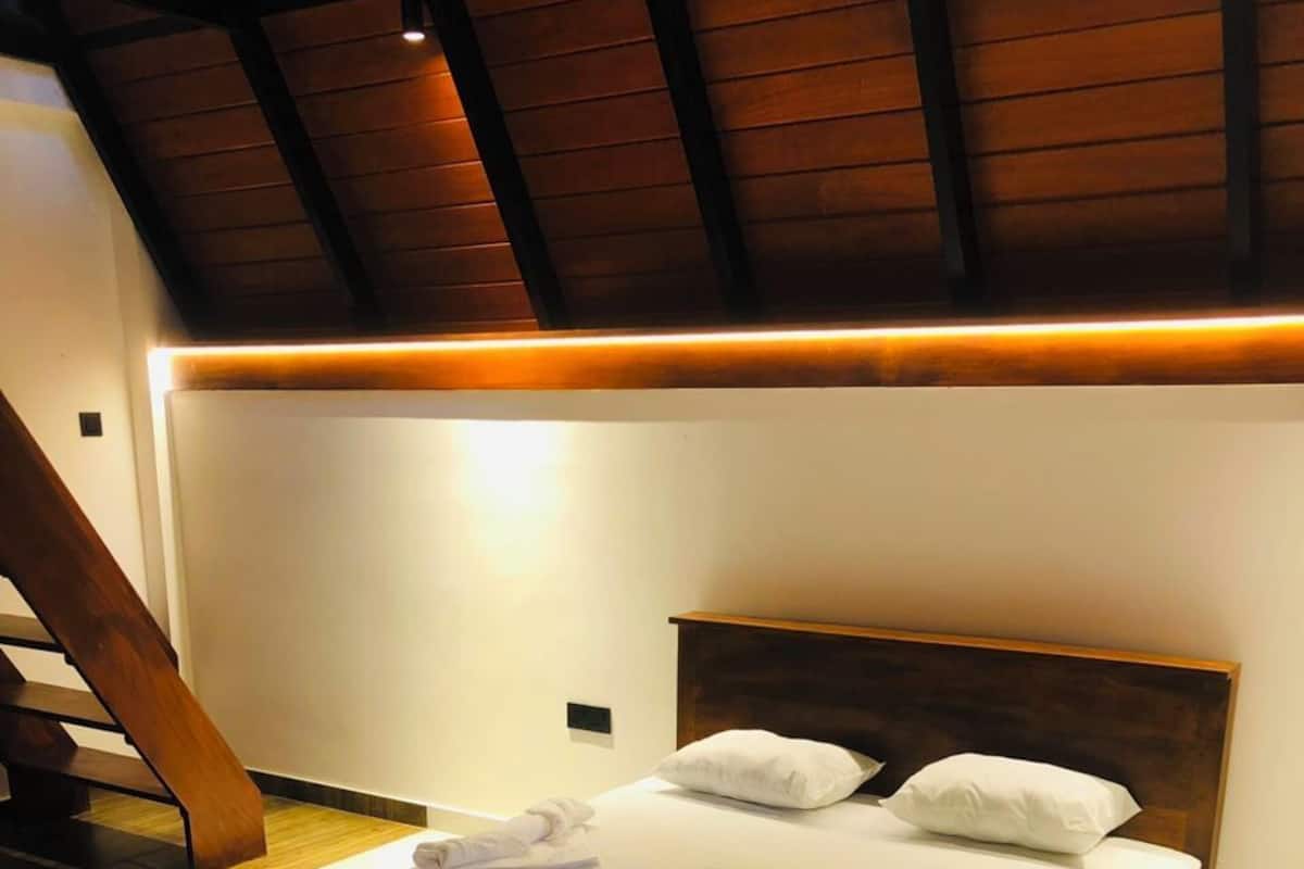 Comfort Quadruple Room, Balcony, River View | Desk, free WiFi
