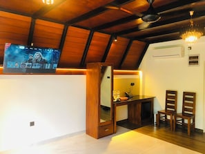 Comfort Quadruple Room, Balcony, River View | Desk, WiFi (free)