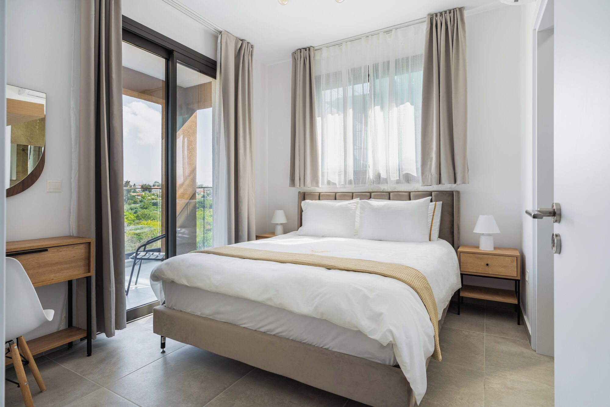 1 bedroom, iron/ironing board, internet, bed sheets