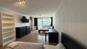 3 Schlafzimmer, Bügeleisen/Bügelbrett, WLAN, Bettwäsche
