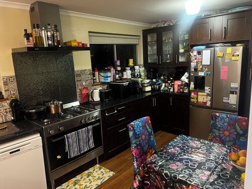 Cheap Room in Parafield Gardens