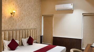 Deluxe Double Room | Free WiFi