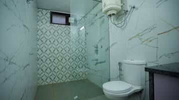 Shower, towels