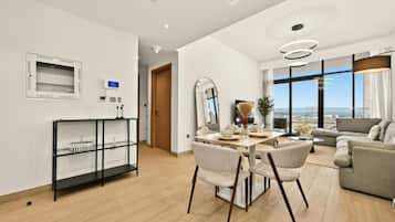 Apartment, Balcony, City View | Dining