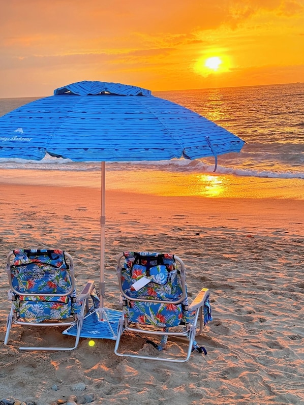 Beach - 2 minutes walk to the boardwalk and 4 to the beach (Puerto Vallarta)