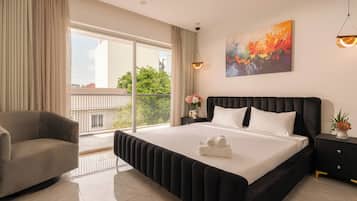 Luxury Villa, City View | Free WiFi