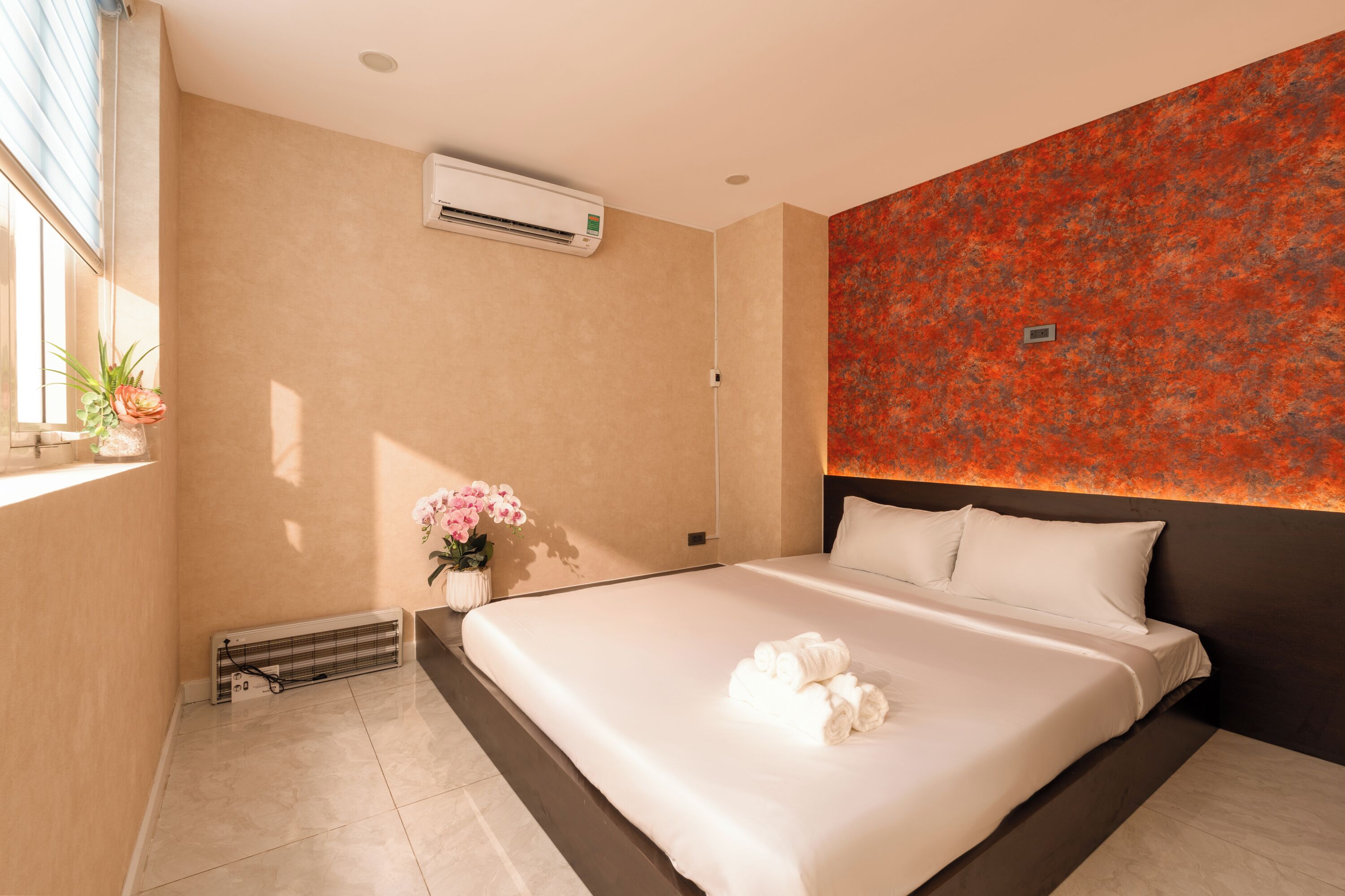 Luxury Villa, City View | Free WiFi