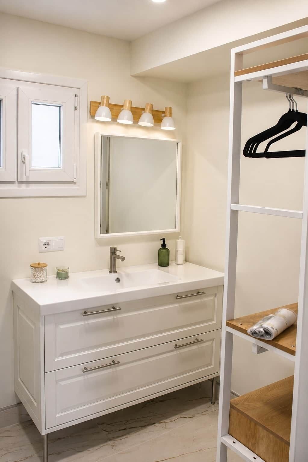 Regadera, secadora de cabello, bidet, toallas 