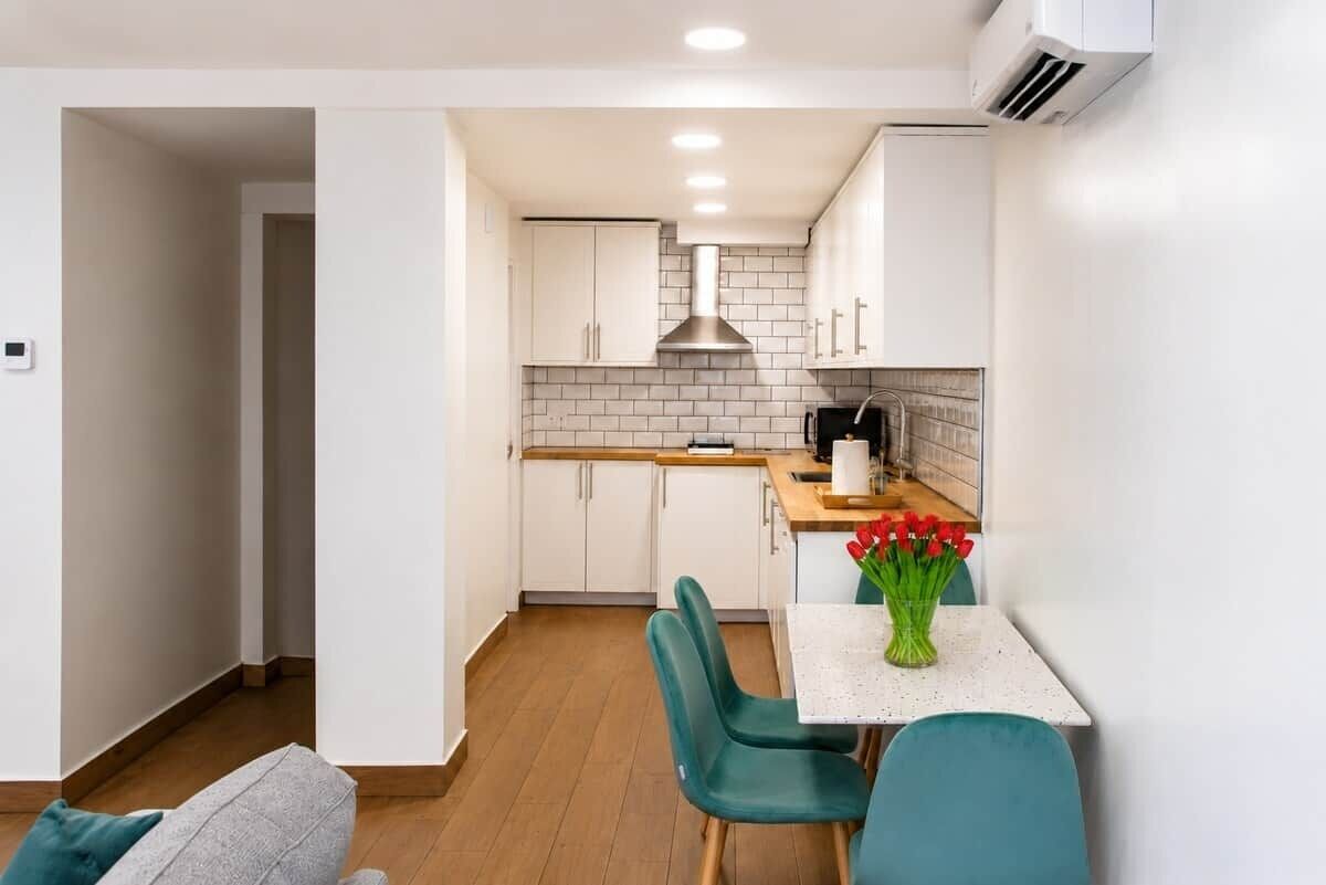 Microwave, stovetop