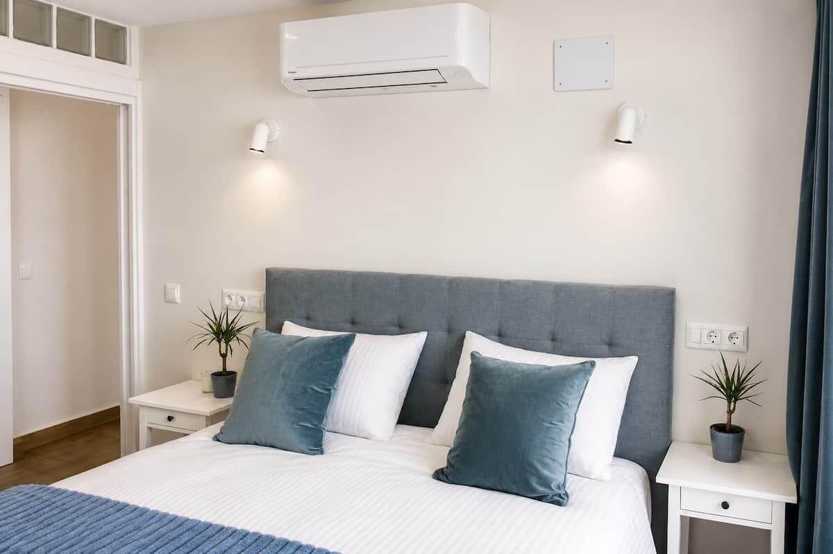 2 dormitorios, tabla de planchar con plancha, wifi y ropa de cama