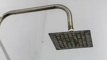 Deluxe kamer, balkon | Handdouche