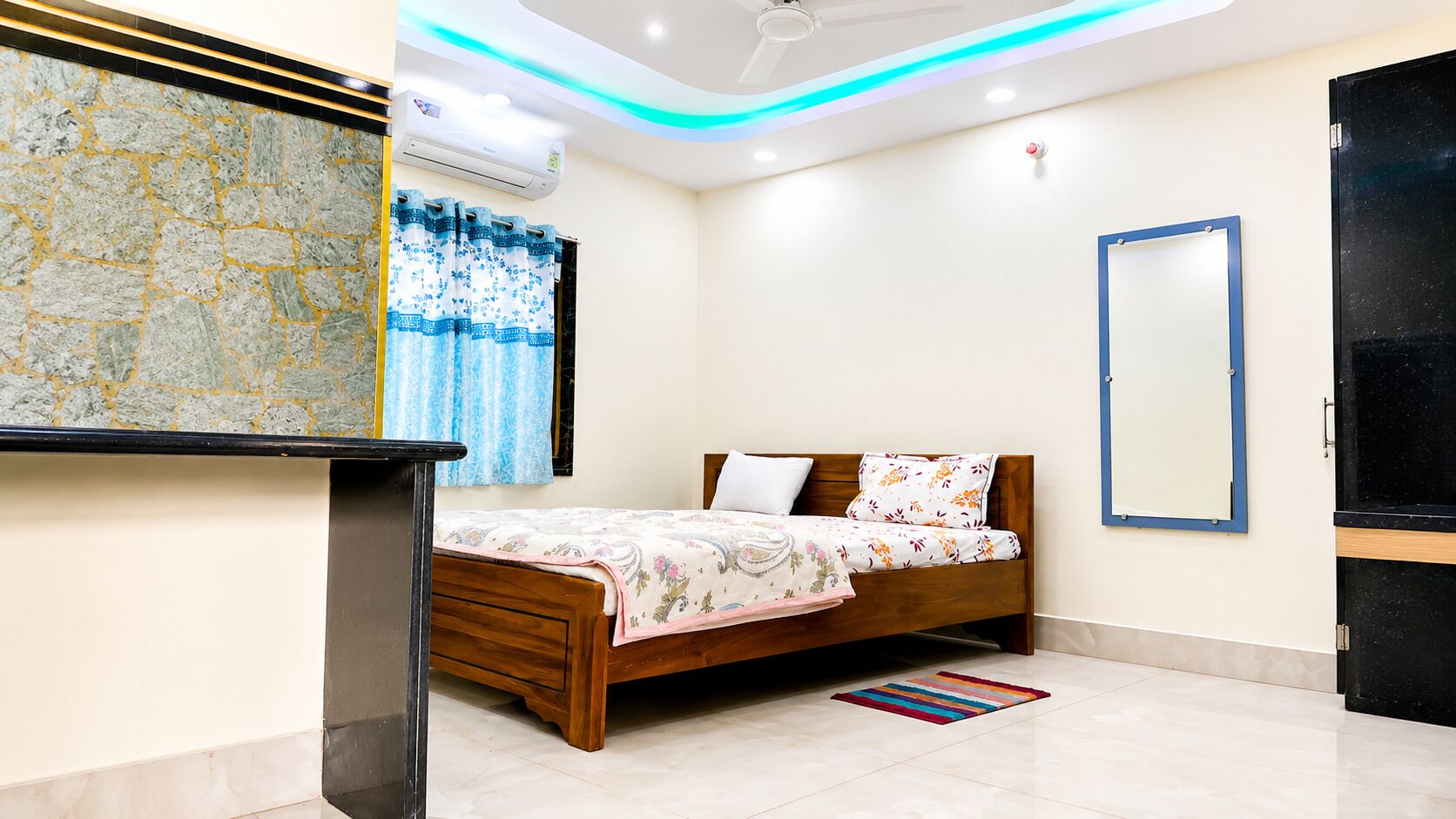 Premium bedding, desk, laptop workspace, free WiFi