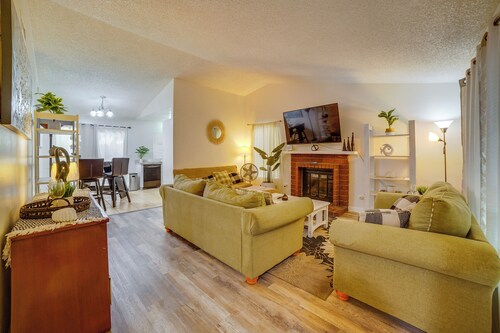 Moreno Valley Family Retreat Near HWY 60